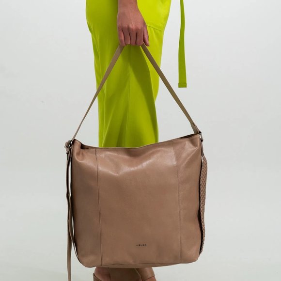 LEATHER HANDBAG - SHOPPING VENUS LEATHER DETAIL WOVEN ON THE SIDE - Picture 2 of 8